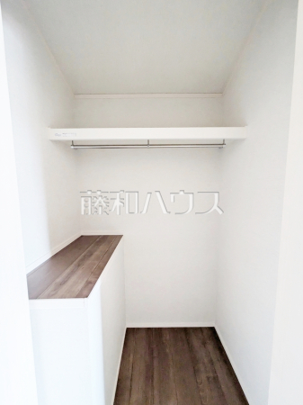 収納　【練馬区大泉町１丁目】