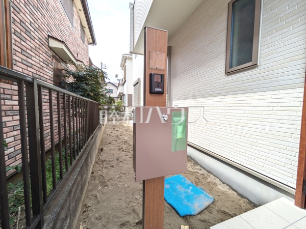 TVモニター付きインターホン・郵便ポスト　【練馬区大泉町１丁目】