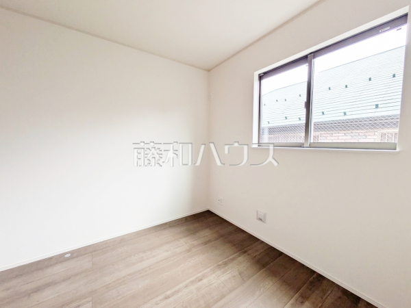 居室　【練馬区大泉町１丁目】