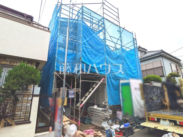 まだまだ建築中ですが、ぜひ現地をご覧になりませんか？【練馬区向山３丁目】外観　　