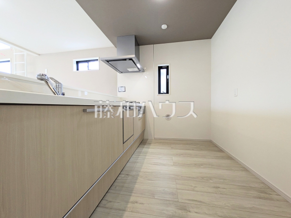 キッチン　【練馬区向山３丁目】