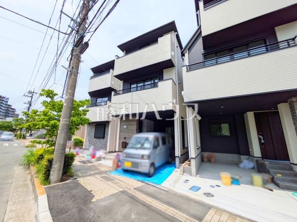 2号棟　外観(中央)　【稲城市東長沼】
