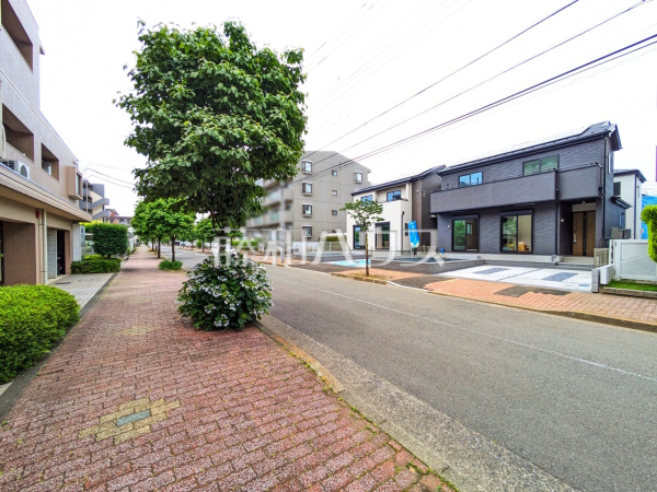 接道状況および現場風景　【小平市栄町２丁目】お住まい探しは、家の良し悪しだけでなく周辺環境も重要なポイントです。ぜひ一度お客様の目でご覧ください。
