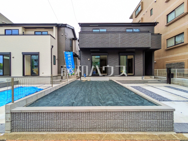 4号棟　外観　【小平市栄町２丁目】シックな雰囲気の外観で、時代の流行りに左右されることもありません。