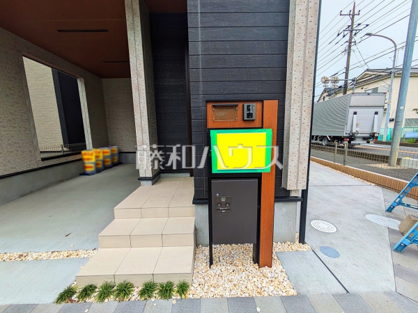 8号棟　インターフォン・郵便受け　【志木市中宗岡２丁目】