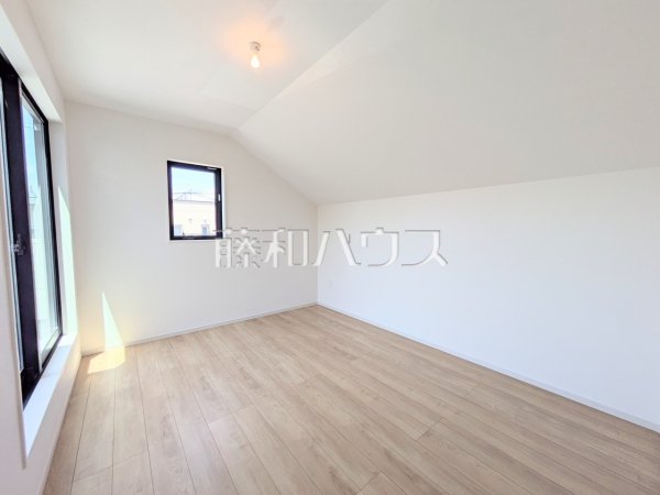 居室　【八王子市台町１丁目】