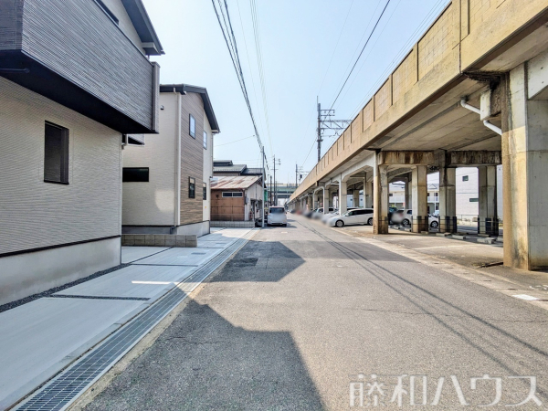 接道状況および現場風景　【春日井市花長町１丁目】