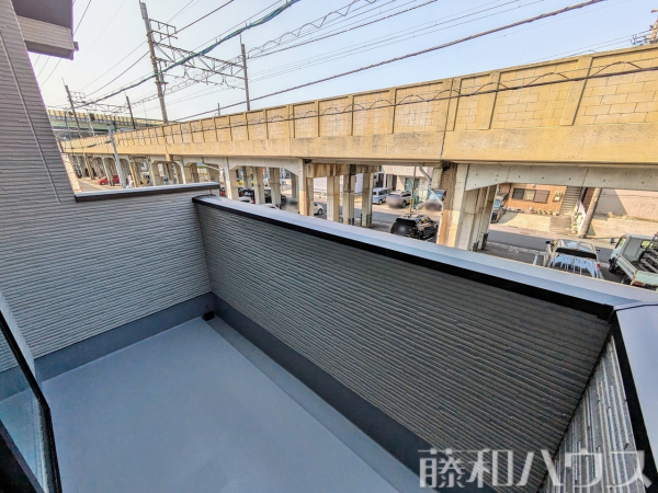 1号棟　バルコニー　【春日井市花長町１丁目】