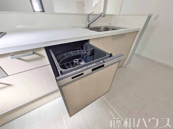 1号棟　キッチン　【春日井市花長町１丁目】