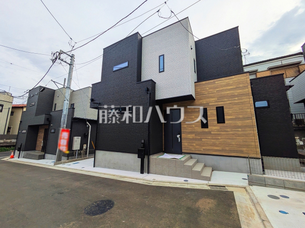 B号棟　お洒落で雰囲気のある佇まいに自然のやさしい潤いを纏ったこの家は、街に新たな表情を見せてくれることでしょう。　【富士見市渡戸１丁目】
