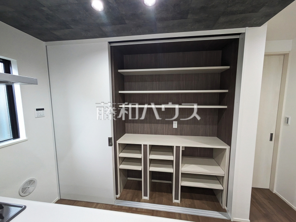 B号棟　収納　【富士見市渡戸１丁目】