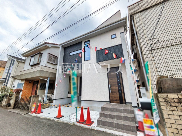 外観　【新座市石神３丁目】 堂々完成、いつでもご内覧いただけます！ぜひ実物をご覧いただきたく思います。喜んでご案内いたしますのでお気軽にお問合せ下さい。 