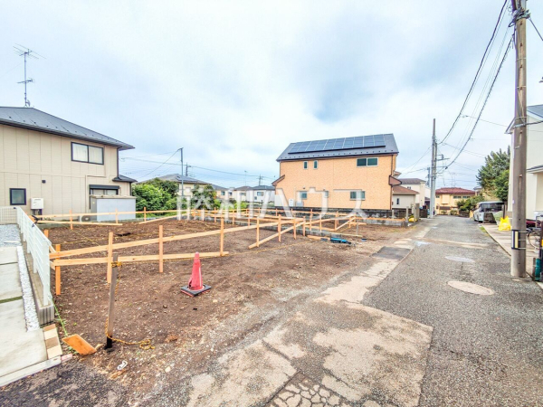接道状況および現場風景 【昭島市緑町2丁目】周辺環境もご案内いたしますので、お気軽にお問い合わせください 接道状況および現場風景 【昭島市緑町2丁目】周辺環境もご案内いたしますので、お気軽にお問い合わせください