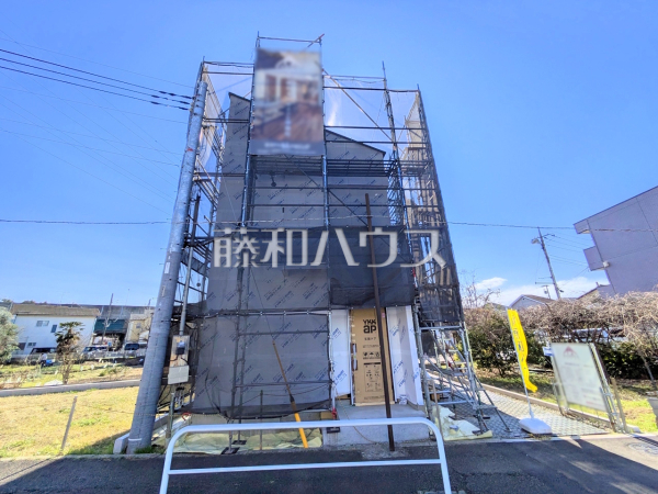 ≪E号棟　外観≫大きなソファーを置いても圧迫感がない約18帖の広々LDKプラン　【府中市小柳町２丁目】