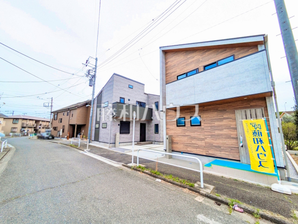 ≪接道状況≫前面道路9ｍと建物までの距離も広く、開放感に溢れた街並み♪【府中市小柳町２丁目】