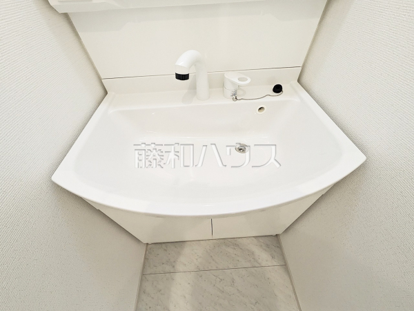洗面台　【東村山市久米川町１丁目】