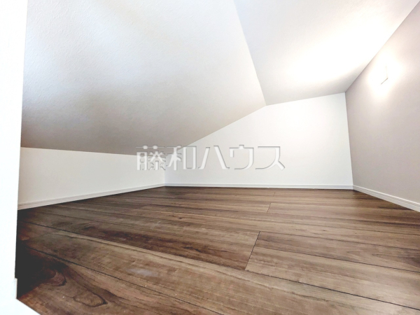 1号棟　ロフト　【杉並区上荻３丁目】
さまざまな用途に利用できるロフトつき　