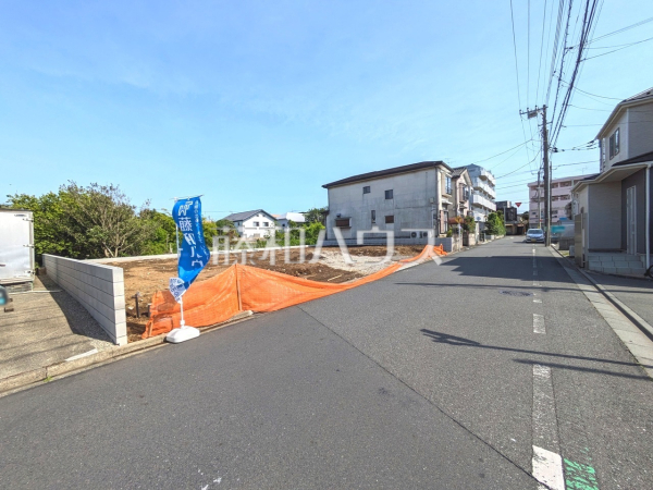 物件の事、諸費用の事など、小さな疑問も担当までお気軽にご連絡・ご相談下さい。【小平市花小金井４丁目】接道状況および現場風景　　