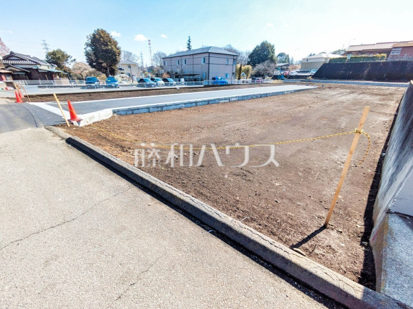 現場風景　【八王子市大谷町】 見学はしたいけど、なかなか時間が取れない・・・そんな方に出勤前や仕事終わりにマイホームを見学できるサポートをいたします。 