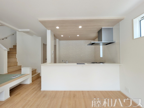 2号棟　キッチン　【尾張旭市緑町緑ケ丘】