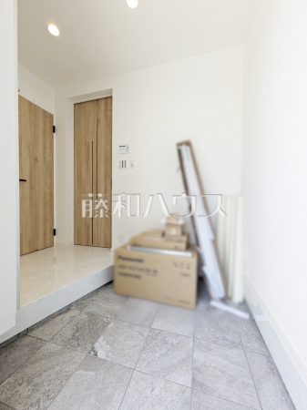 1号棟　玄関ホール　【世田谷区北烏山８丁目】