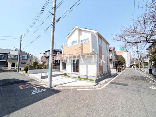 《接道状況》 第三者機関により住宅の品質や性能を評価し「安心・安全」を保証する【住宅性能評価書】を取得しております。 　【府中市分梅町３丁目】