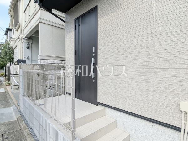 玄関　【練馬区土支田３丁目】