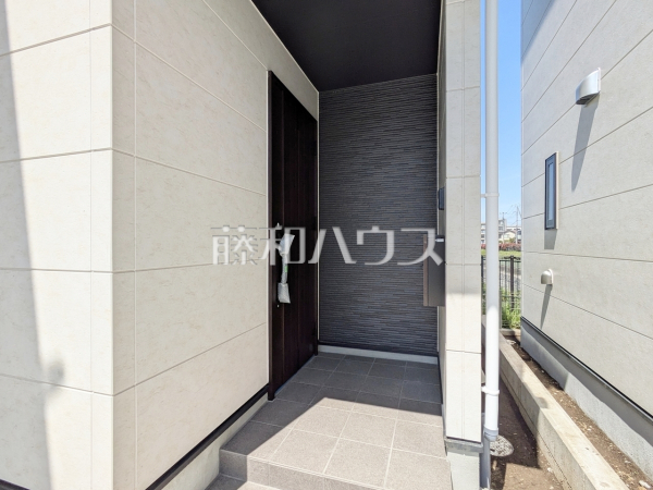 3号棟　玄関　【三鷹市大沢５丁目】