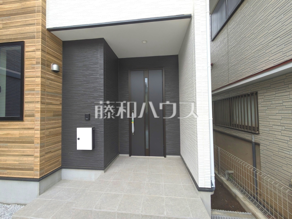 玄関　【所沢市大字下安松】
