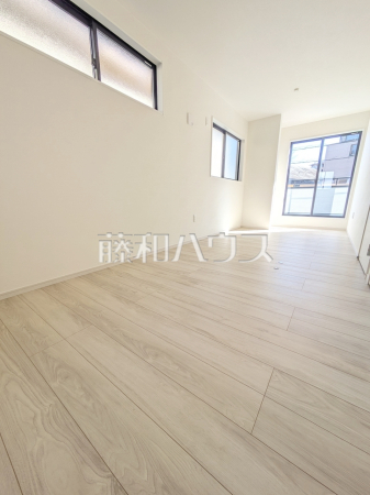 全居室2面採光で明るいお部屋　【富士見市鶴瀬東２丁目】