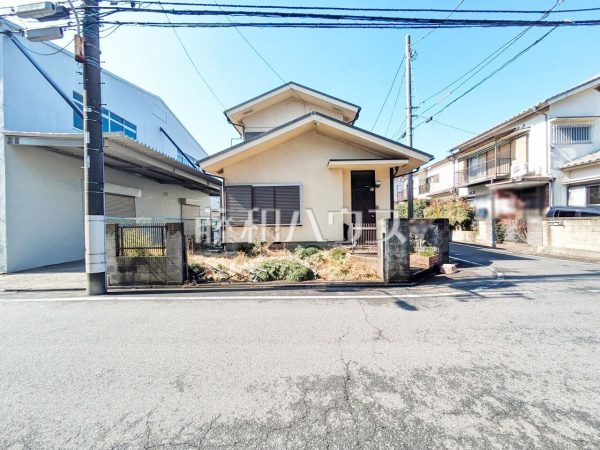 現地写真(現況：古屋有)　【八王子市大和田町１丁目】 物件の事、諸費用の事など、小さな疑問もお気軽にご連絡・ご相談下さい。 