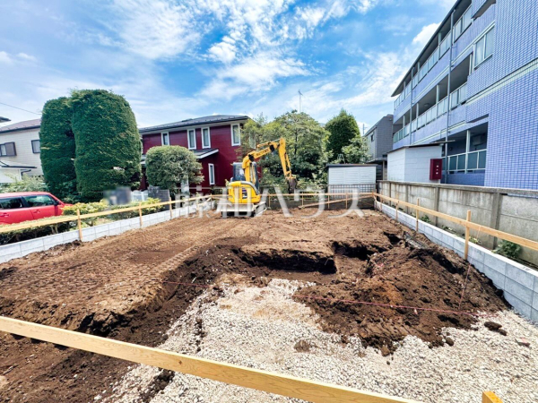 現地写真　【東久留米市柳窪２丁目】 周辺環境はもちろん、日当たりや設備仕様など、実際に行ってみないと分からないことも多くございます。営業担当がご案内いたしますので、お気軽にお問い合わせください。 