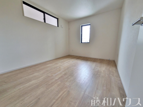 居室　【名古屋市名東区香流２丁目】