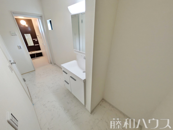洗面室　【名古屋市名東区香流２丁目】