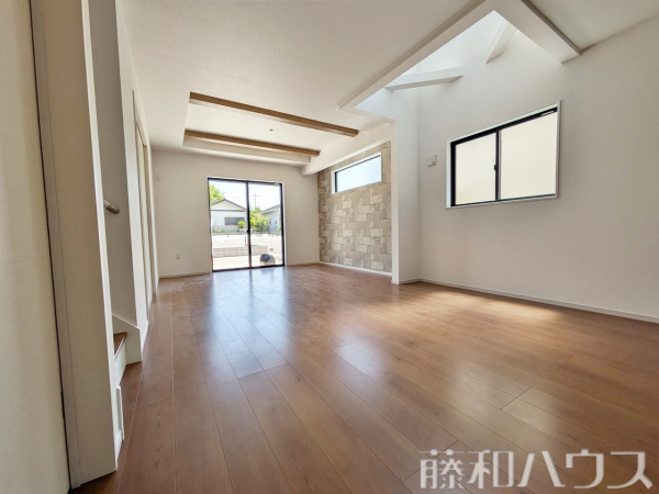 4号棟　リビング　【名古屋市名東区大針３丁目】