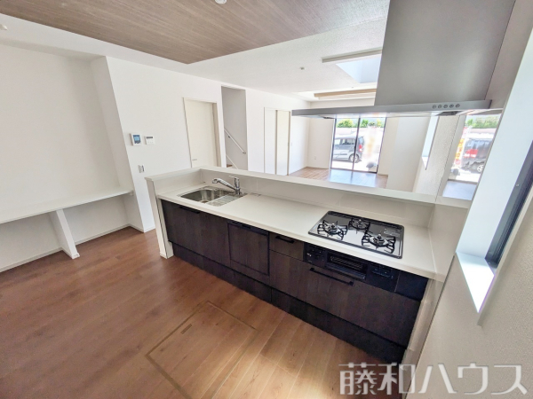 4号棟　キッチン　【名古屋市名東区大針３丁目】