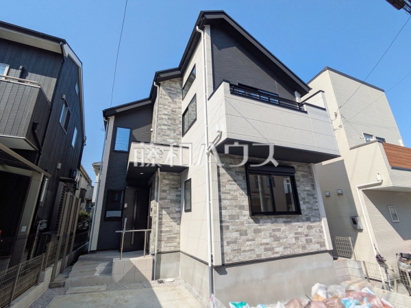 多摩市諏訪1丁目　全1棟　新築分譲住宅物件画像