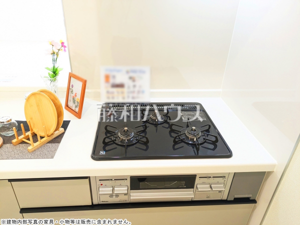 キッチンコンロ　【志木市中宗岡５丁目】