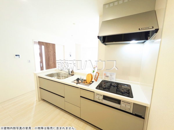 キッチン　【志木市中宗岡５丁目】
ご家族の様子がわかり、会話も楽しめる対面式システムキッチン　