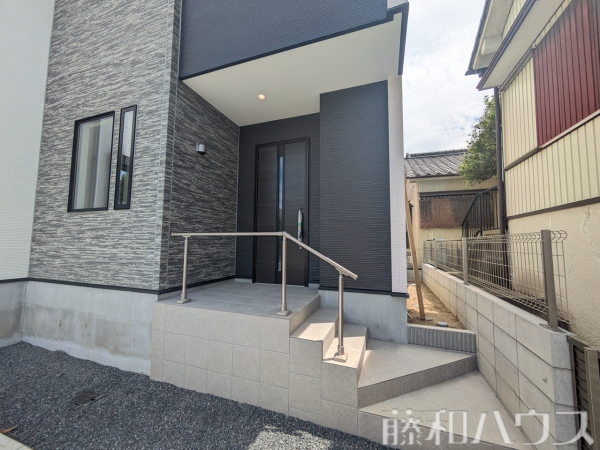玄関　【春日井市中切町１丁目】