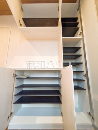1号棟　収納　【所沢市上新井５丁目】