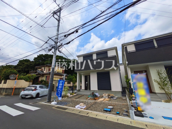 C号棟　順調に工事が進んでいます。実際の街並みの様子が段々見えて参りました。ぜひ実際に現地をご見学下さいませ。　【和光市下新倉５丁目】
