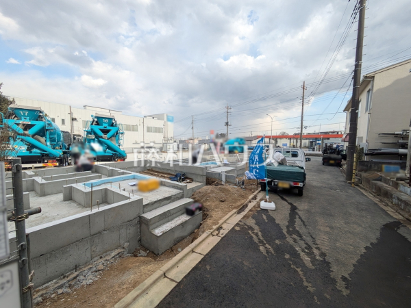 まだまだ建築中ですが、ぜひ現地をご覧になりませんか？基礎・上棟の状態は建築中にしかご覧になれません！　【和光市下新倉３丁目】