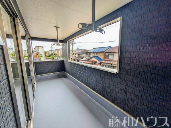 バルコニー　【岩倉市中本町葭原】