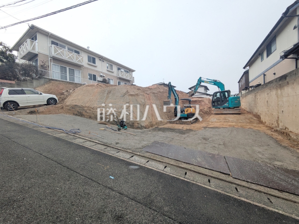 ここに住む方を想像して、着々と建築しております！
