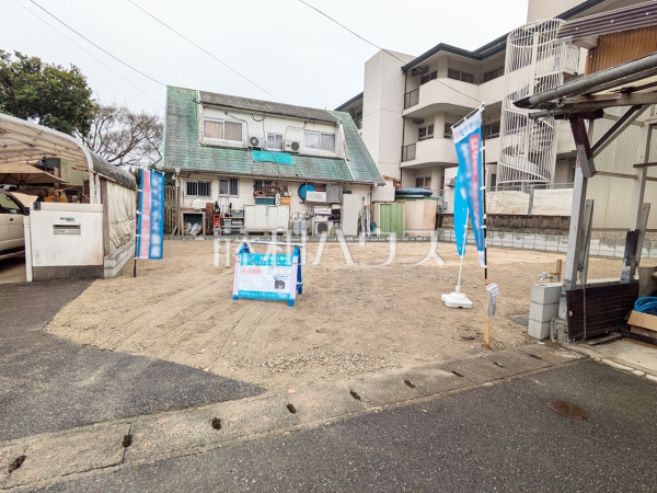 きれいに整備された敷地。これから夢の新邸がここに建ちます。