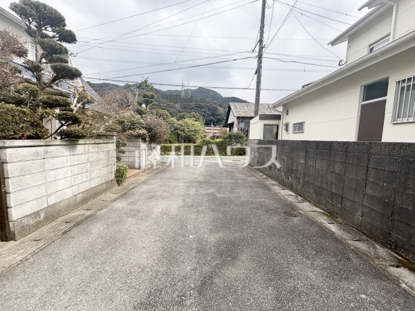 接道状況および現場風景　【福岡市早良区早良１丁目】