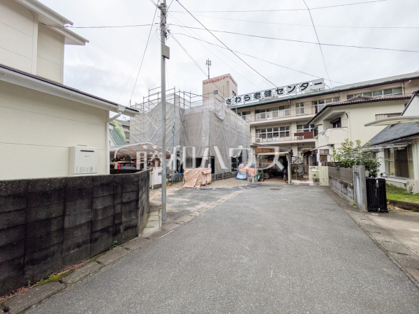 接道状況および現場風景　【福岡市早良区早良１丁目】