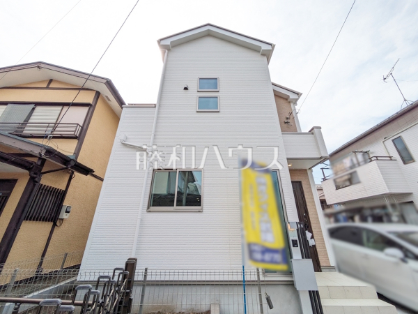 建物完成済のため、いつでもご内覧可能です。　【東村山市青葉町３丁目】
