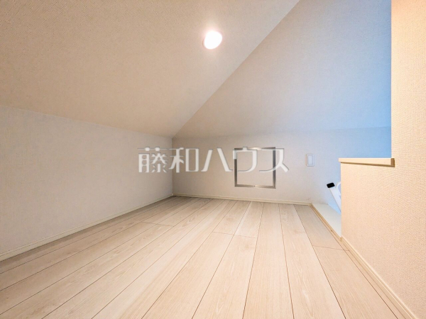 収納　【東村山市青葉町３丁目】
